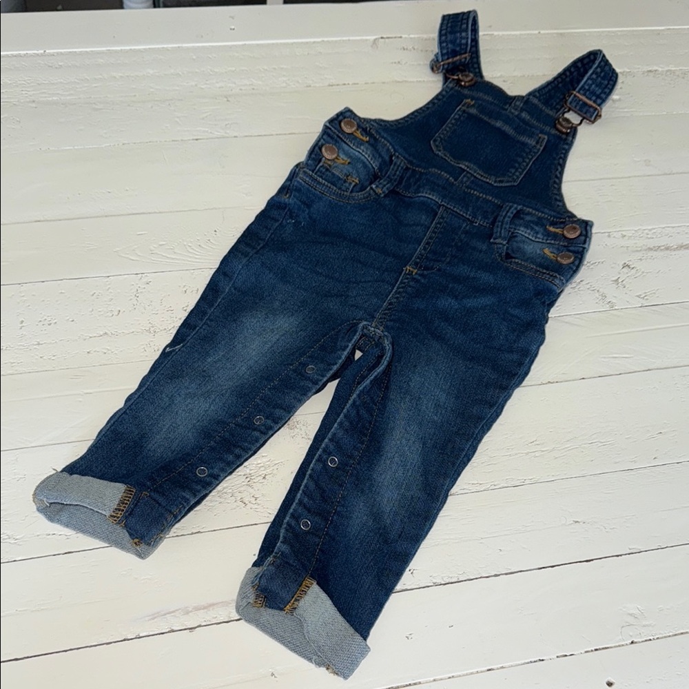 🍄2T skinny overalls med wash Denim for gender neutral EUC
